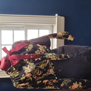 H & M long Sleeve Black Patterned Button Down Blouse Size 10